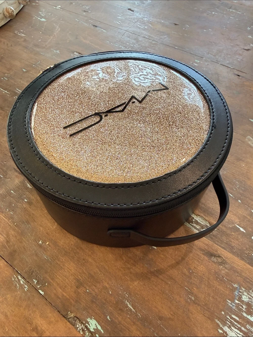 MAC Cosmetics Black and Gold Round Makeup Case